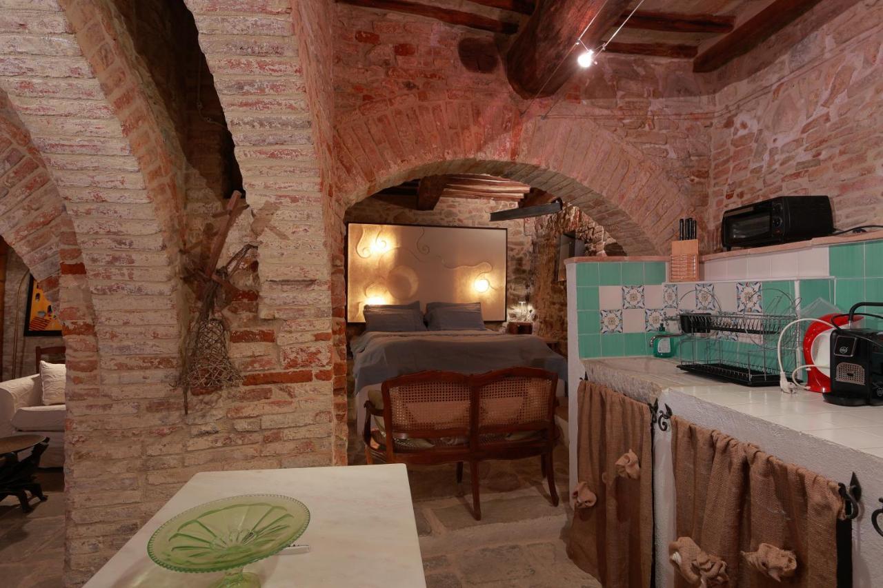 Апартаменты La Casina Del Lillotatini Паникале Экстерьер фото